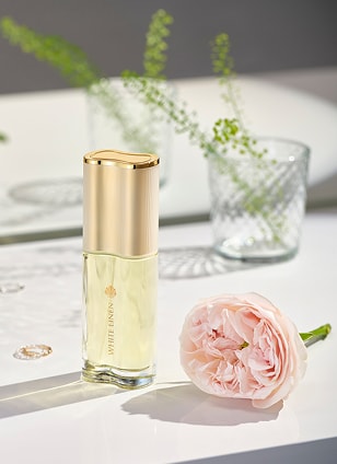 น้ำหอมกลิ่นดอกไม้ หอมสดชื่น White Linen